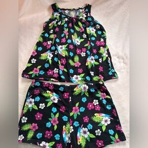 Secret Treasures shorty pajama’s size Medium Floral